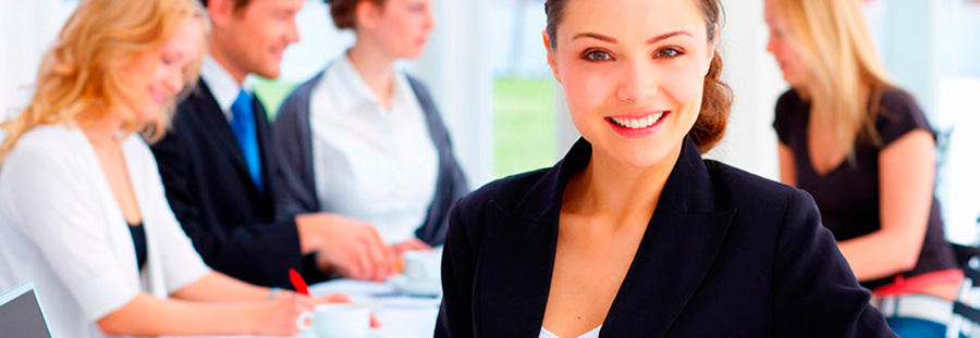 Com uma equipe altamente qualificada, oferecemos a solu&ccedil;&atilde;o adequada &agrave;s necessidades de sua empresa. Dedica&ccedil;&atilde;o integral e trabalho em equipe fazem da Alicerce uma empresa que est&aacute; sempre pronta a dar total suporte aos seus clientes.